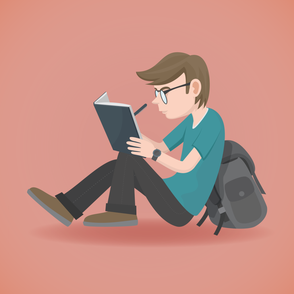 Garoto de calça jeans, camiseta e óculos sentado no chão encostado em sua mochila. Ele está segurando um lápis e lendo um livro que está apoiado sobre seus joelho.